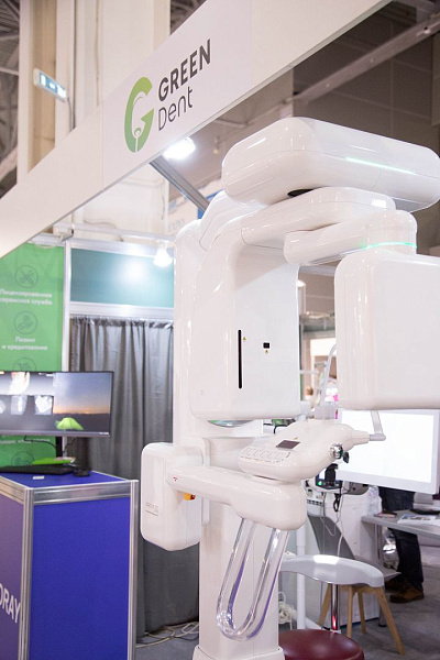 Стенд компании GREEN DENT на выставке Дентал-Ревю 2020-57.jpg