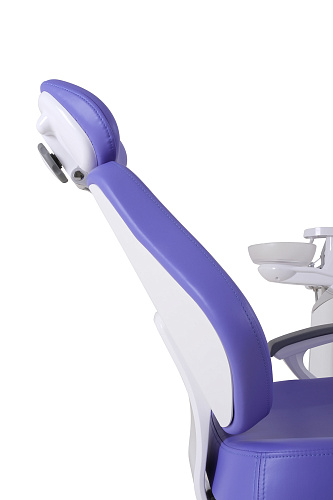 SILVERFOX 8000C-SRS0 – Стоматологическая установка с нижней подачей и с мягкой обивкой